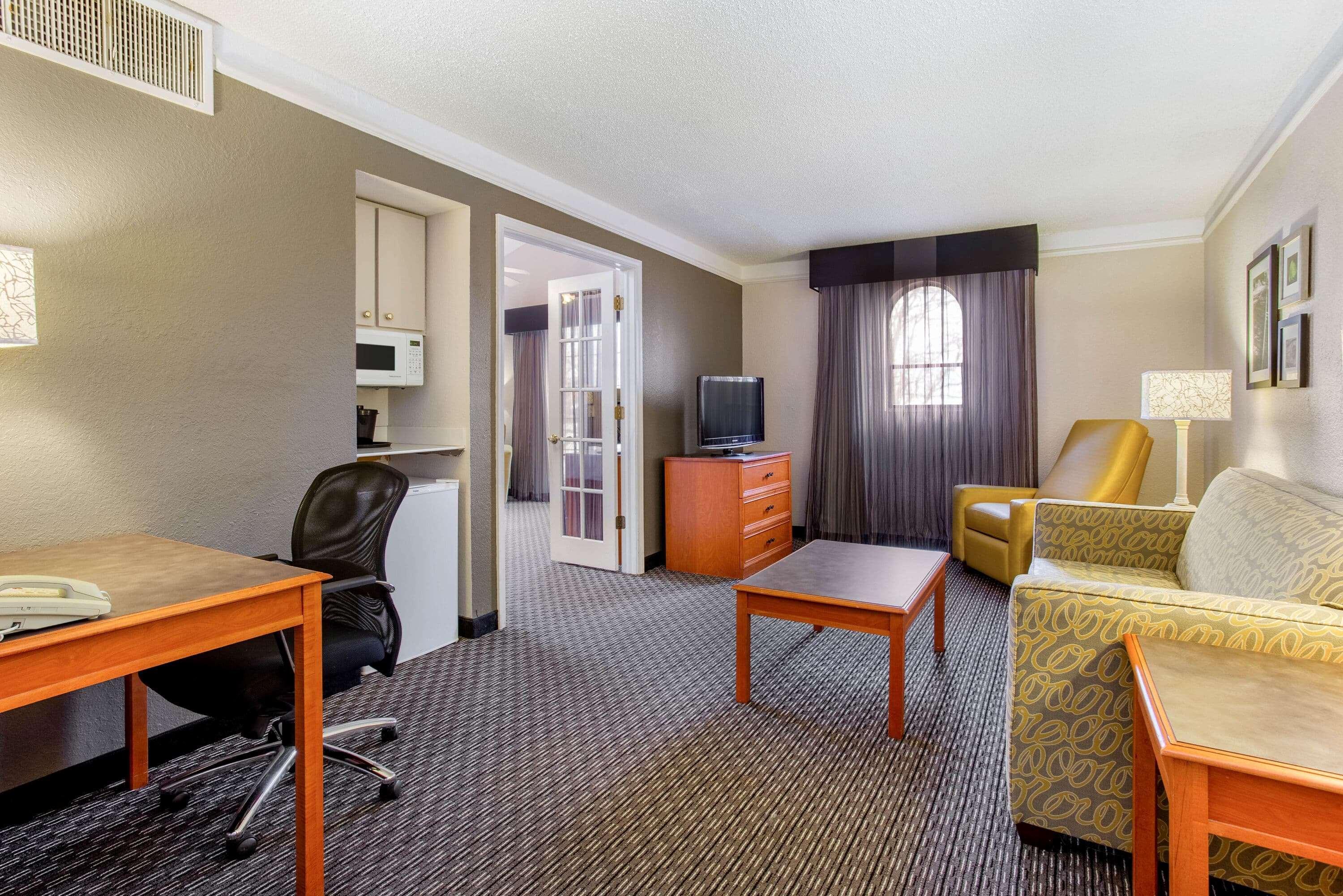 La Quinta Inn By Wyndham Champaign Zewnętrze zdjęcie