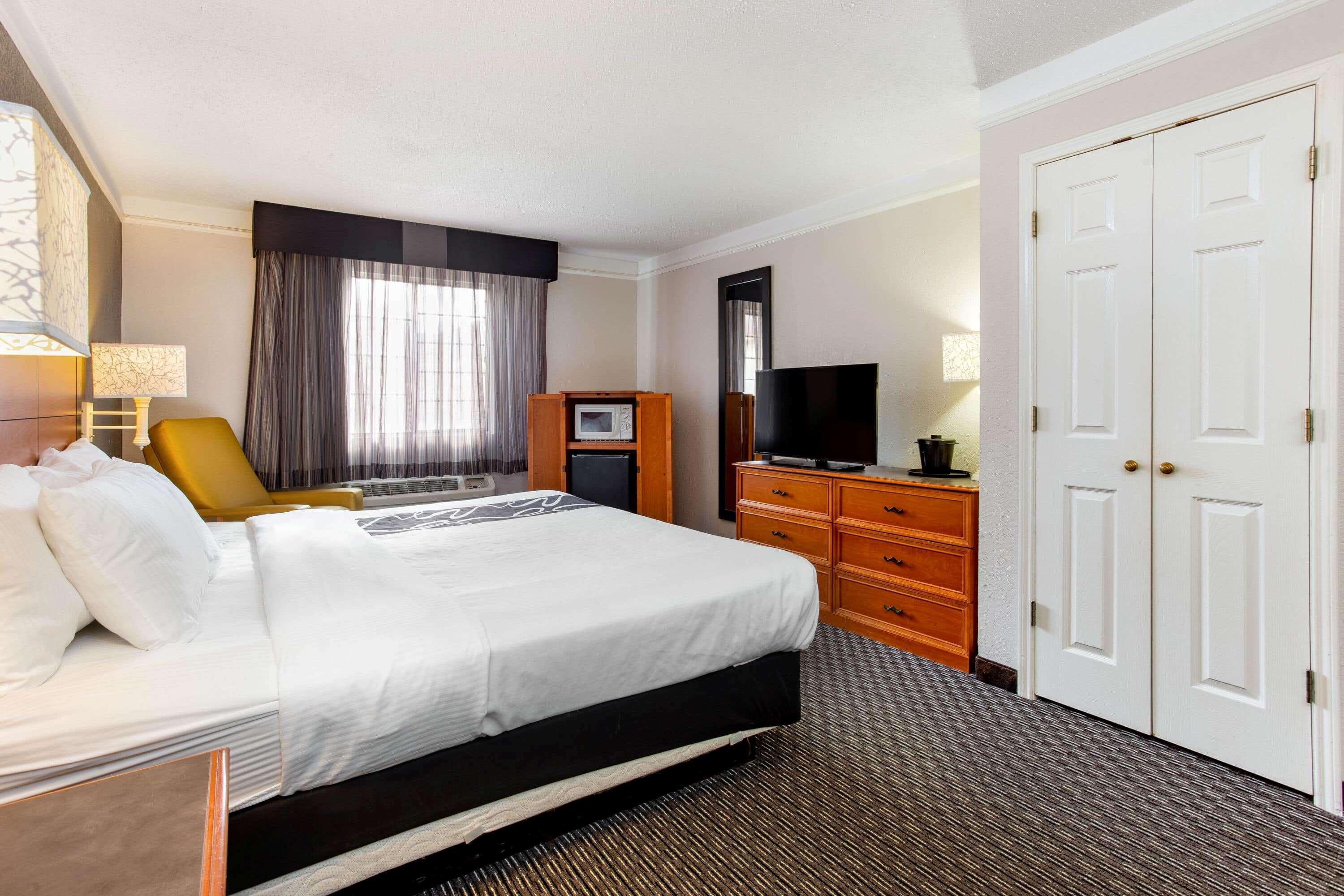 La Quinta Inn By Wyndham Champaign Zewnętrze zdjęcie
